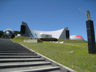 石川県能登島ガラス美術館